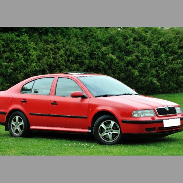 Škoda Octavia 1.8 20V SLX,KLIMA,VÝHŘEV,EL.ŠÍBR,2xSADA KOL